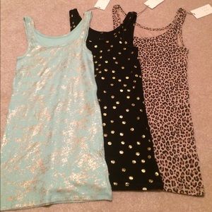 Bundle A New Day brand of fitted tanks NWT